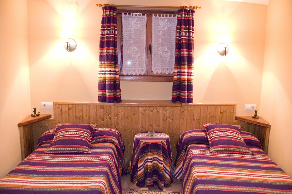 Torrefolch Villa Forcall Room photo